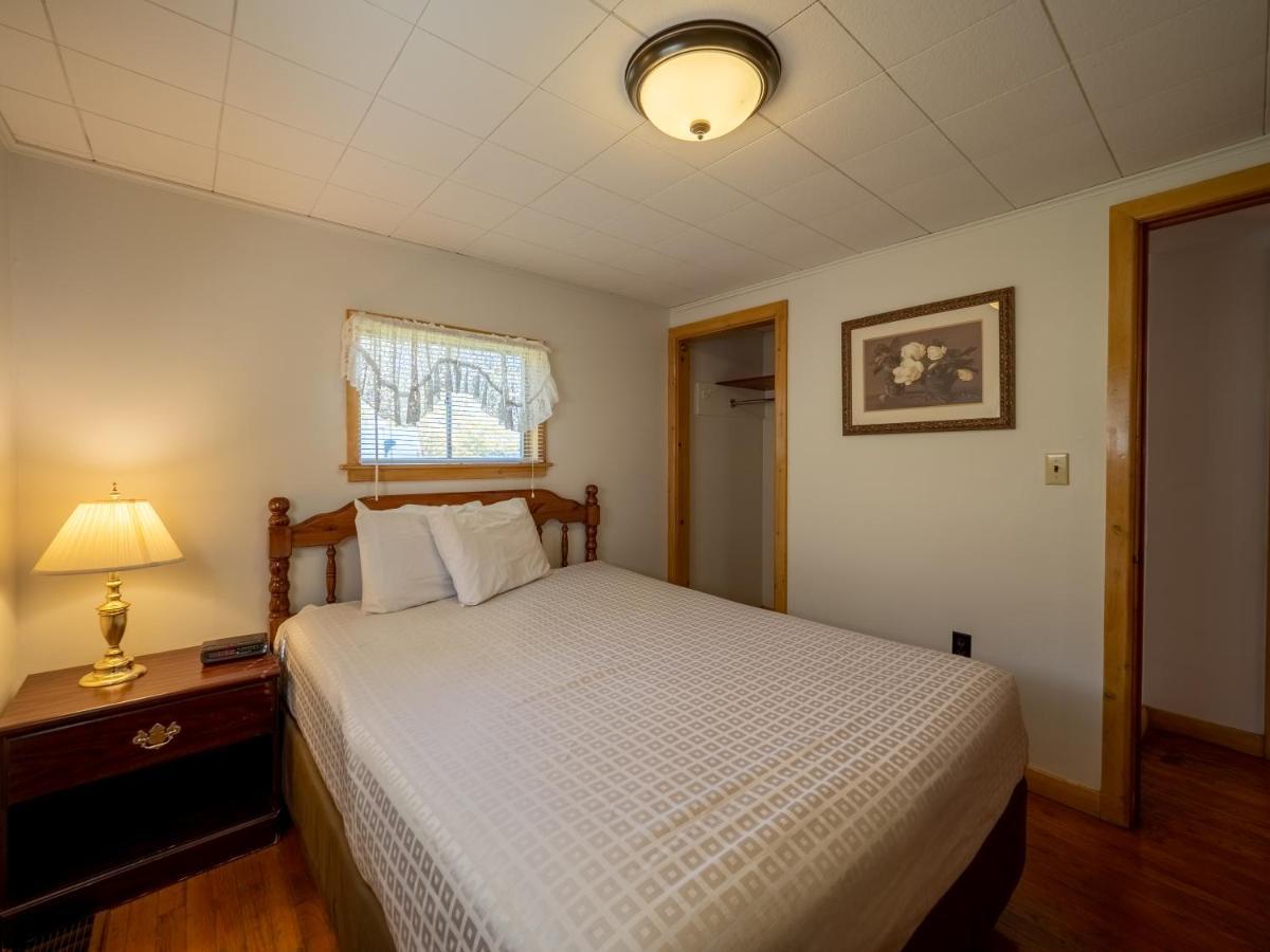Lake 'N Pines Motel 쿠퍼스타운 외부 사진