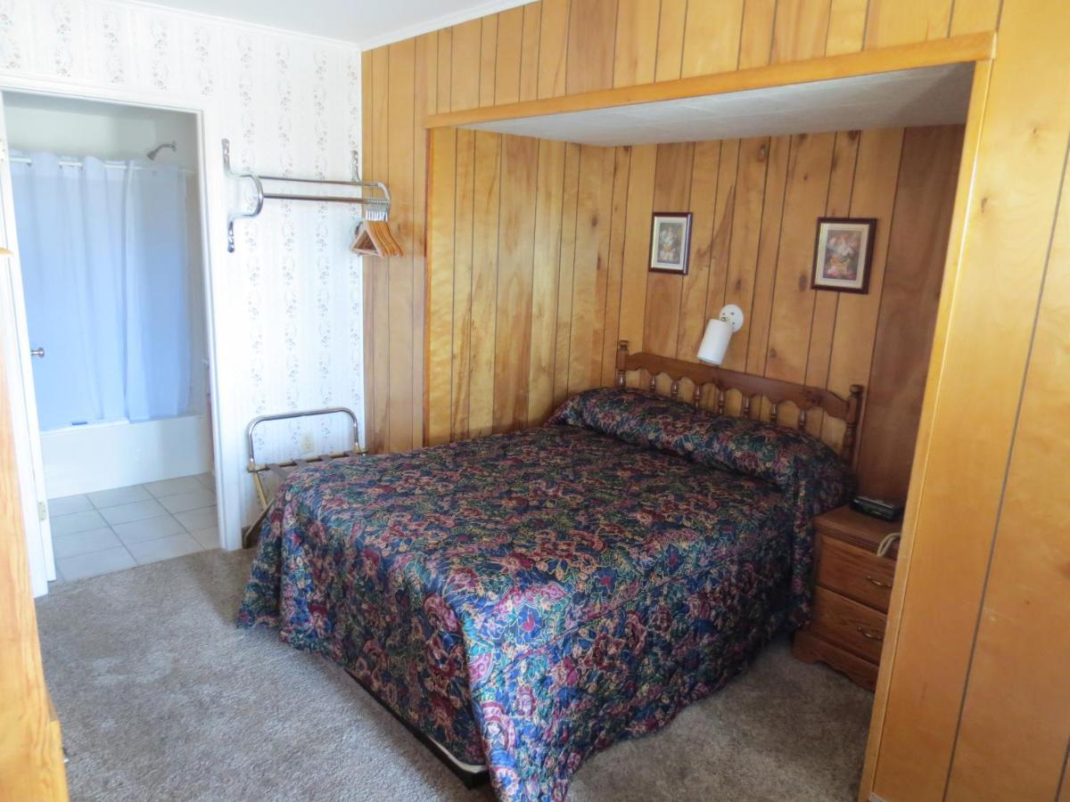 Lake 'N Pines Motel 쿠퍼스타운 외부 사진